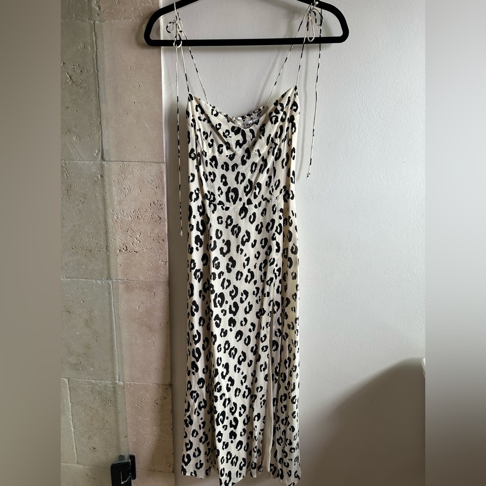 NWT size 2 Reformation Juliette Dress in Snow Leopard - Picture 11 of 12